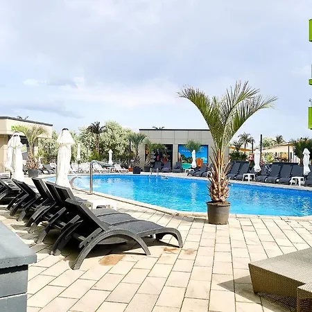 N Pool Năvodari